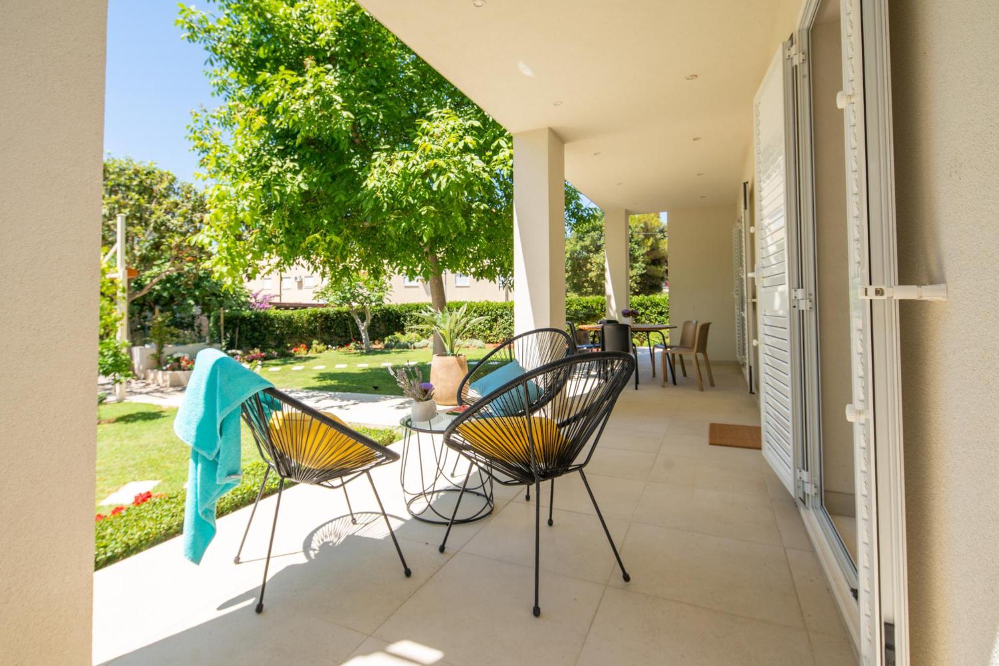 Garden Apartment Pakoštane Exterior foto