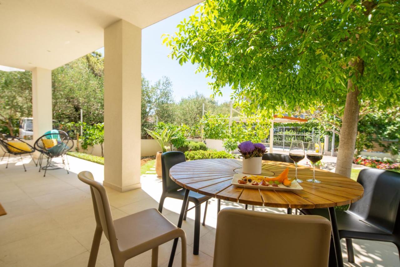 Garden Apartment Pakoštane Exterior foto